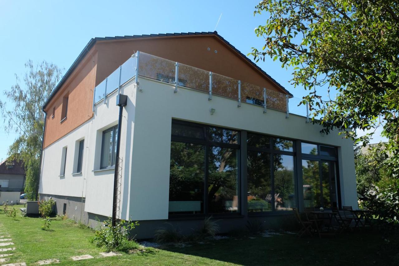 Penzion Pod Brezami** Nitra Exterior photo