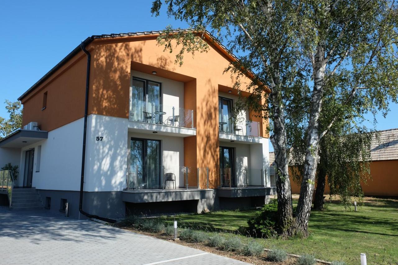 Penzion Pod Brezami** Nitra Exterior photo